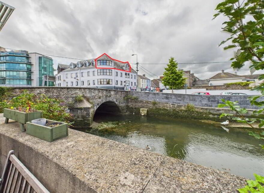 26 John's Bridge, Johnstown, Waterford, X91D921 photo