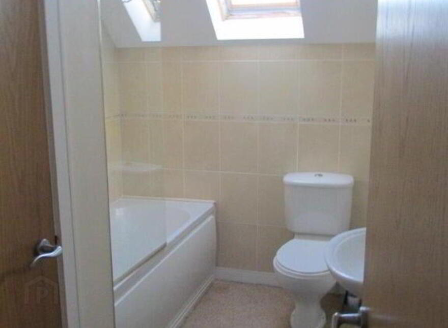69 Earlsfort, Moira, BT67 0LY