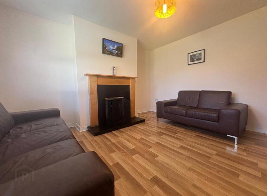 69 Earlsfort, Moira, BT67 0LY