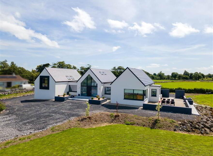 Clogher, Claremorris, Mayo, F12P6Y6 photo