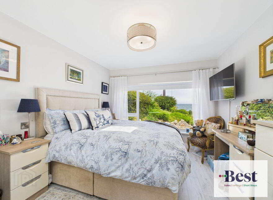 8 Channel Vista, Glenarm, Ballymena, BT44 0AE