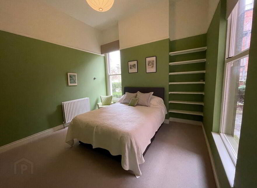 1, 14 College Gardens, Belfast, BT9 6BQ