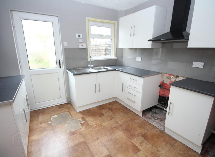63 Thorndale Square, Carrickfergus, BT38 8JX