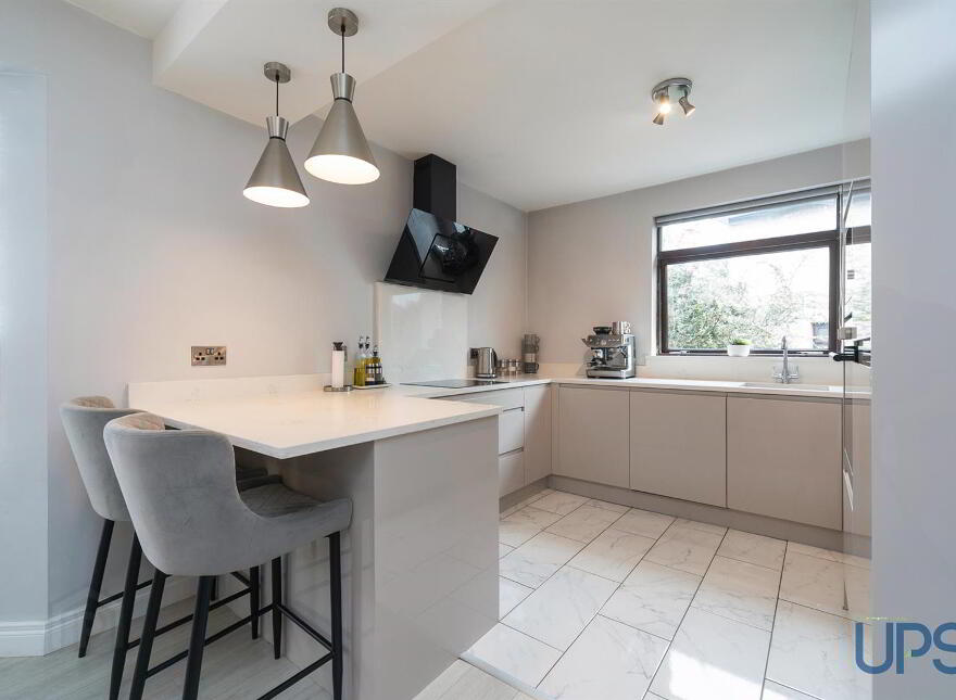 4 Killeen Park, Andersonstown, Belfast, BT11 8HH