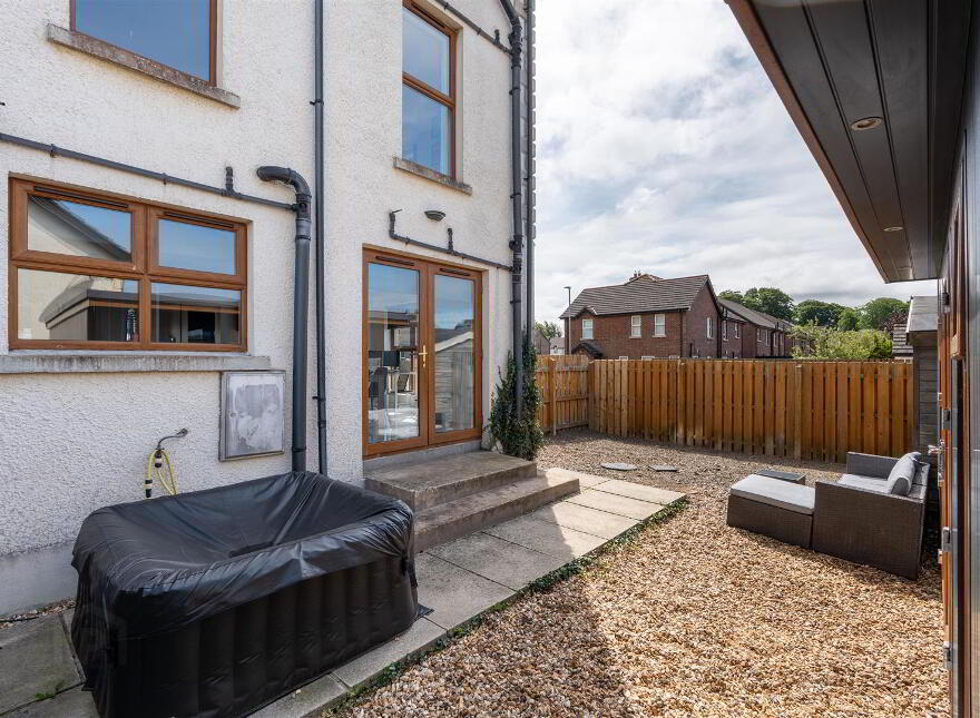 33 Millhouse Road, Antrim, BT41 2UP
