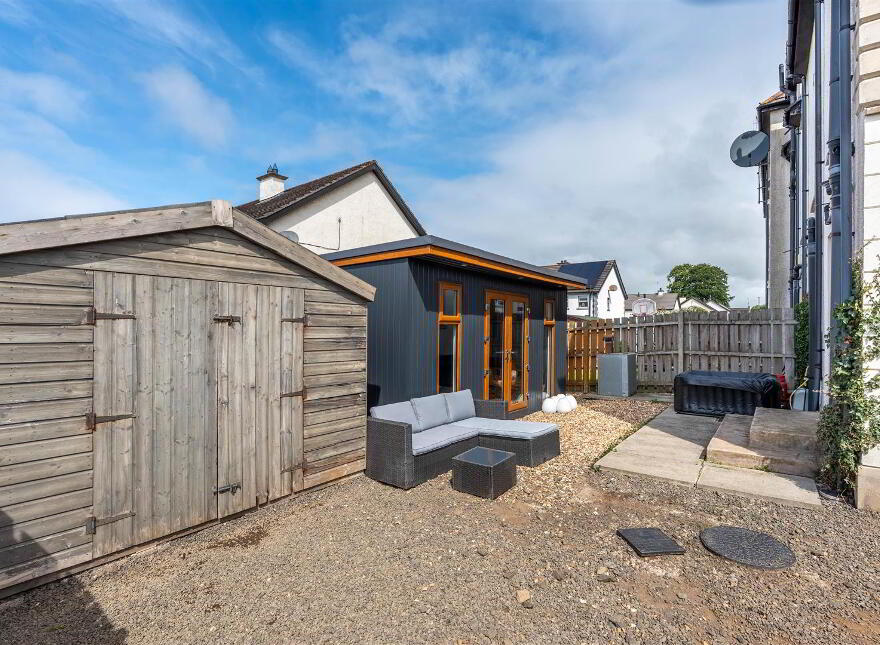 33 Millhouse Road, Antrim, BT41 2UP
