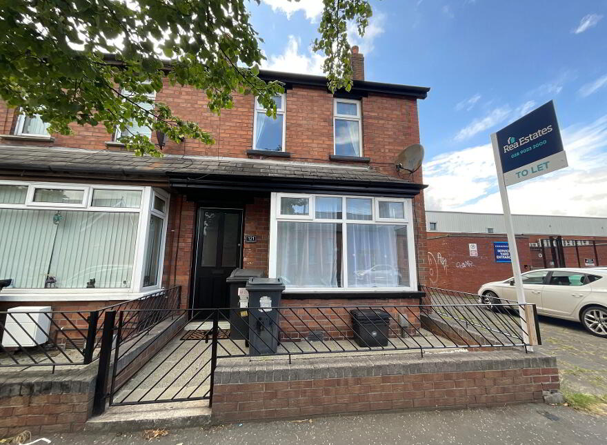 121 Bloomfield Avenue, Belfast, BT5 5AB photo