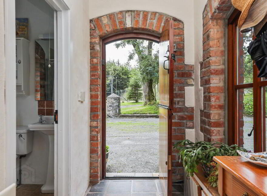 31 Cabra Road, Hillsborough, BT26 6NB
