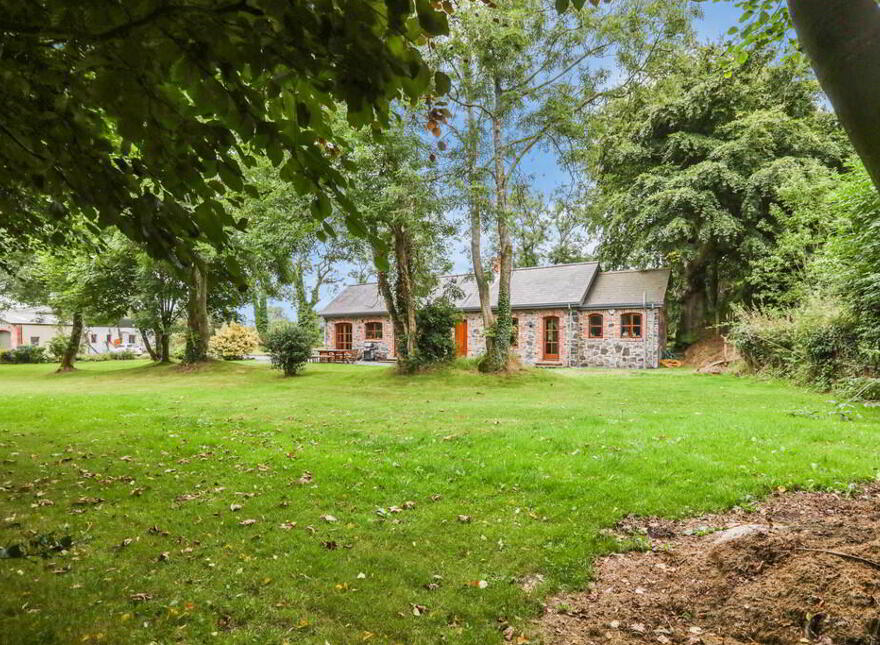 31 Cabra Road, Hillsborough, BT26 6NB