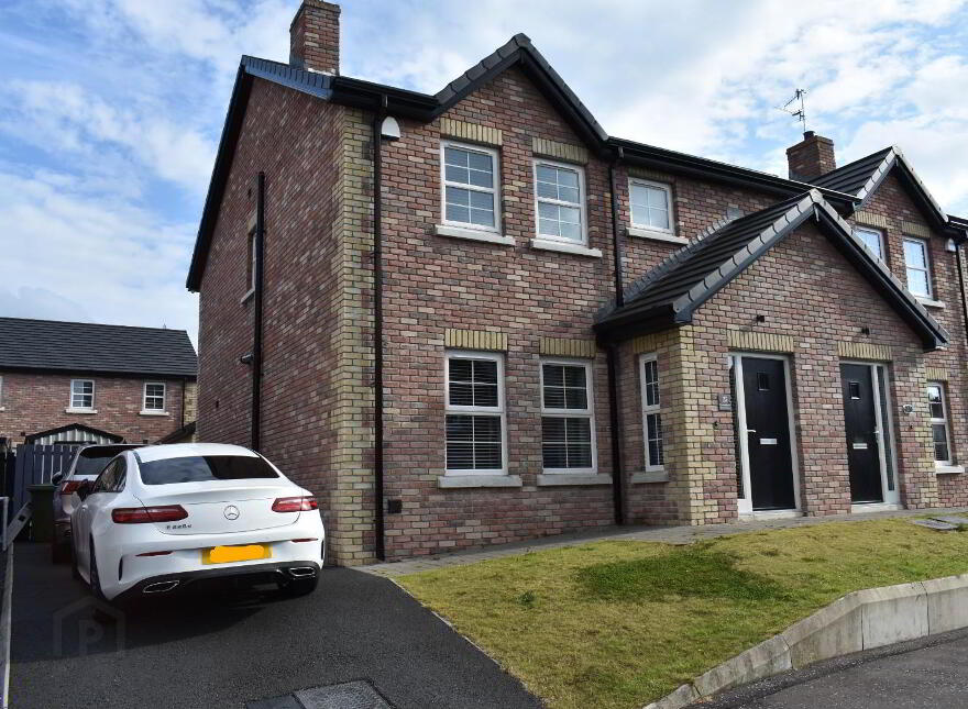 25 Riverglade Meadows, Lurgan, Craigavon, BT66 8FE photo