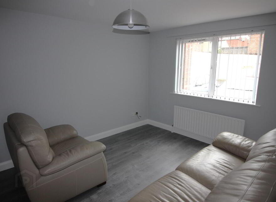 2b St Thomas, 28 Lower Windsor Avenue, Belfast, BT9 7DX