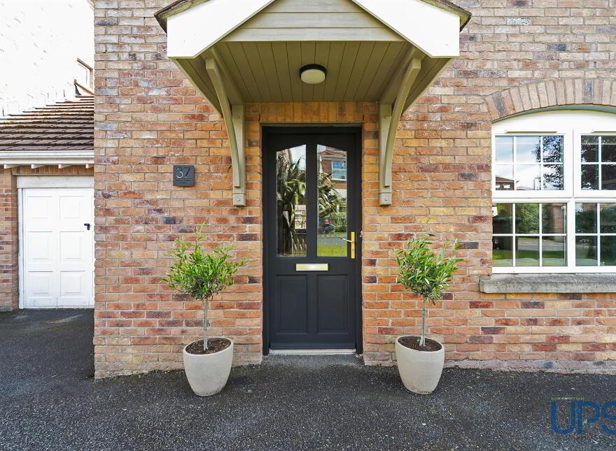 37 Mount Eagles Lodge, Belfast, BT17 0WU