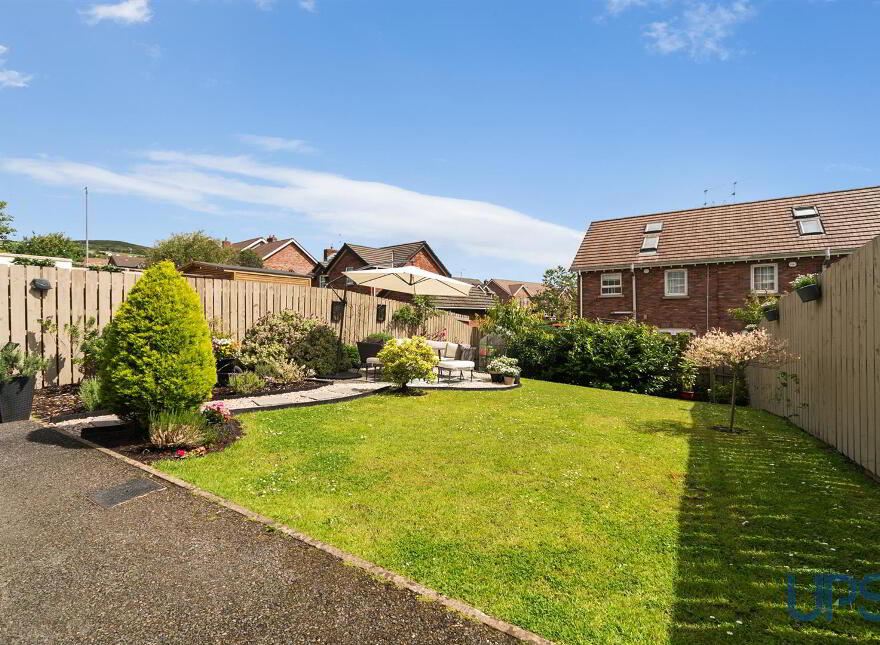 37 Mount Eagles Lodge, Belfast, BT17 0WU
