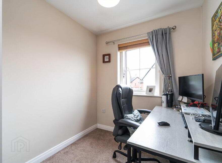 10 Lady Wallace Brae, Lisburn, BT28 3WN