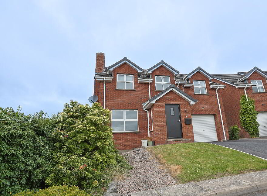 80 Mourne Grange, Dromore, BT25 1SZ photo