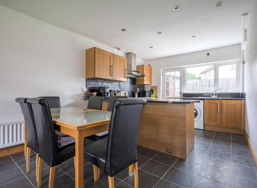12 Glen Road, Castlereagh, Belfast, BT5 7JH