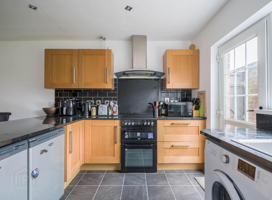12 Glen Road, Castlereagh, Belfast, BT5 7JH