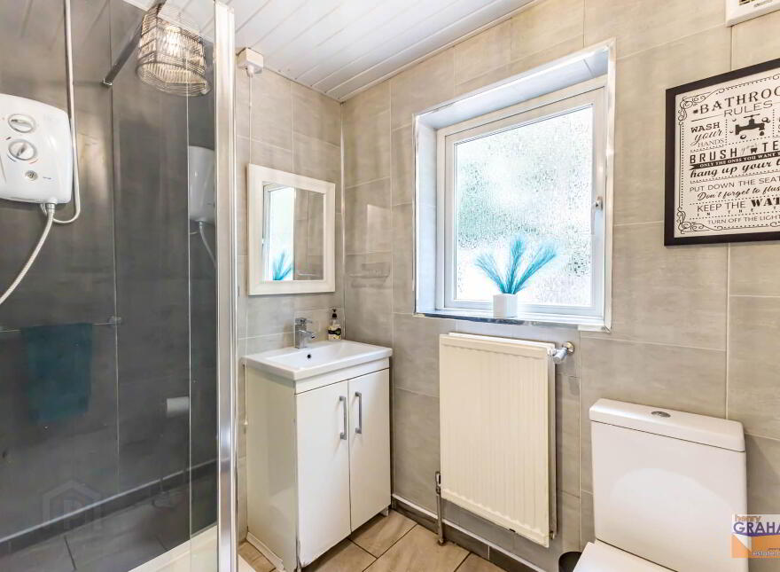 37 Rathvarna Avenue, Lisburn, BT28 2UZ