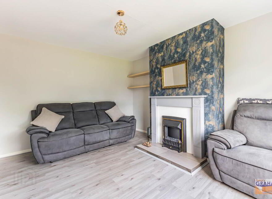 37 Rathvarna Avenue, Lisburn, BT28 2UZ