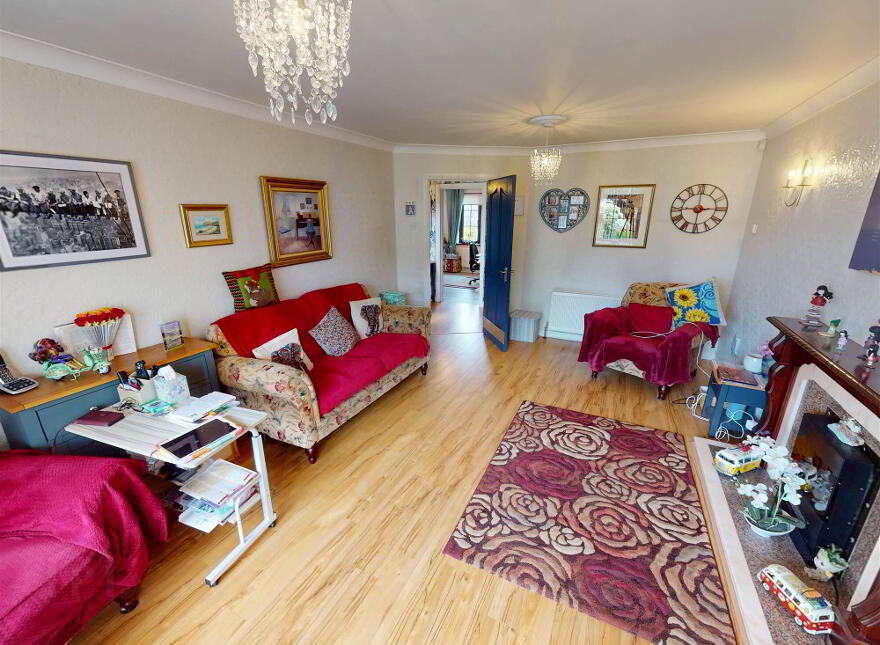 8 Kenilworth Grove, Lisburn, BT28 3UH