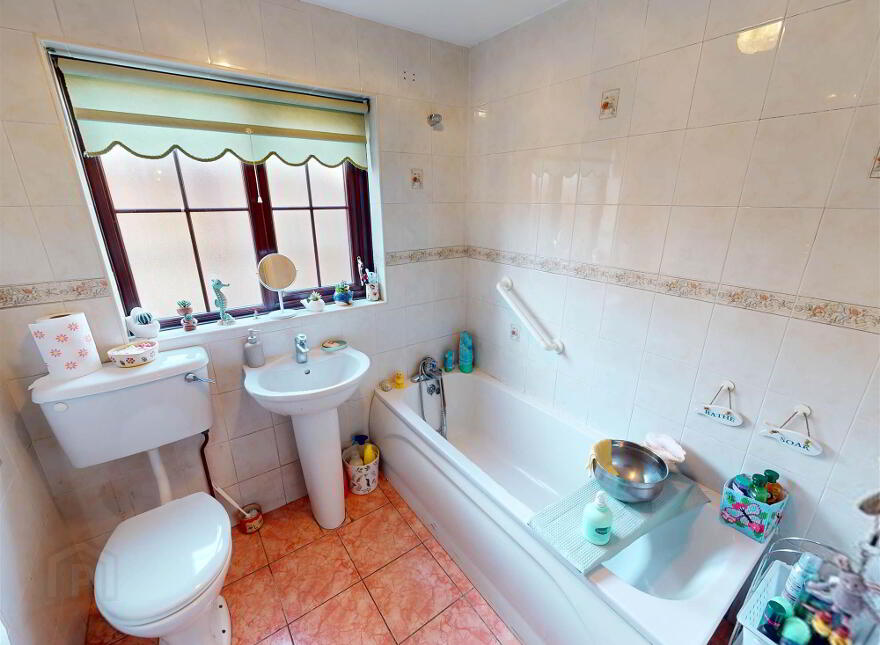8 Kenilworth Grove, Lisburn, BT28 3UH