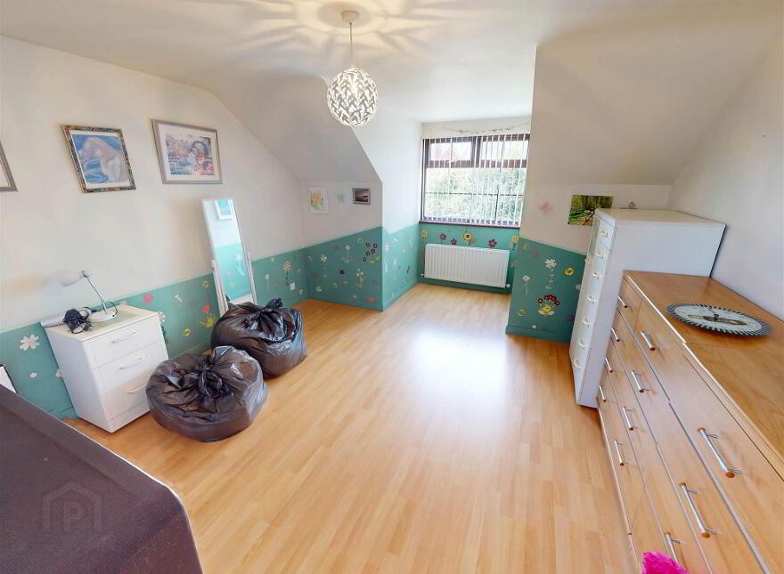 8 Kenilworth Grove, Lisburn, BT28 3UH