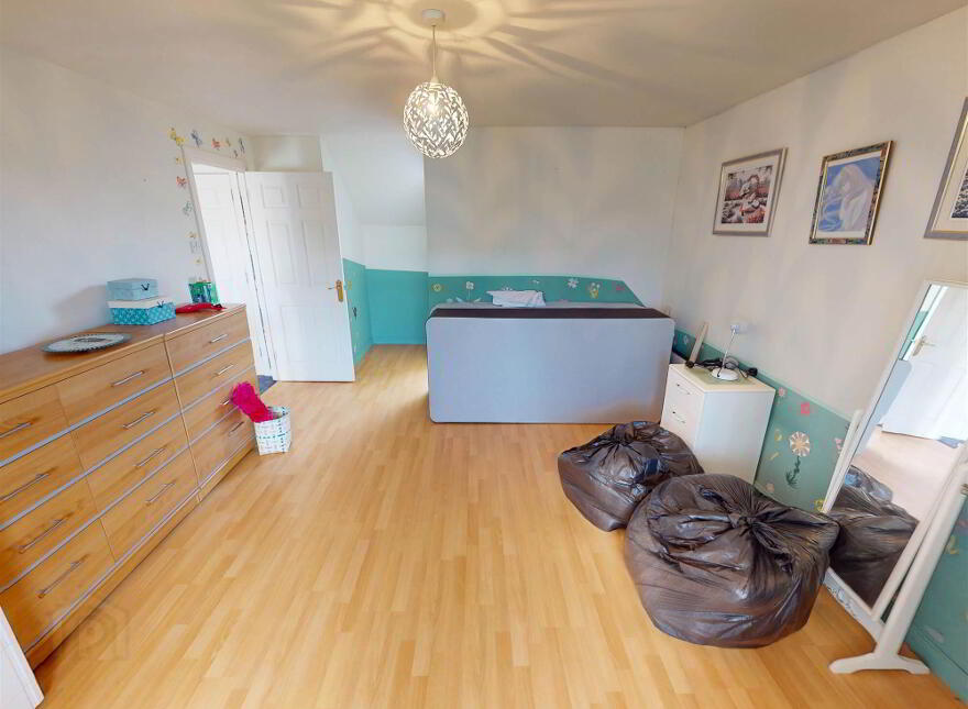 8 Kenilworth Grove, Lisburn, BT28 3UH