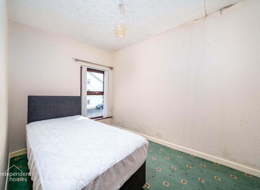 24 Glynview Avenue, Larne, BT40 1BT