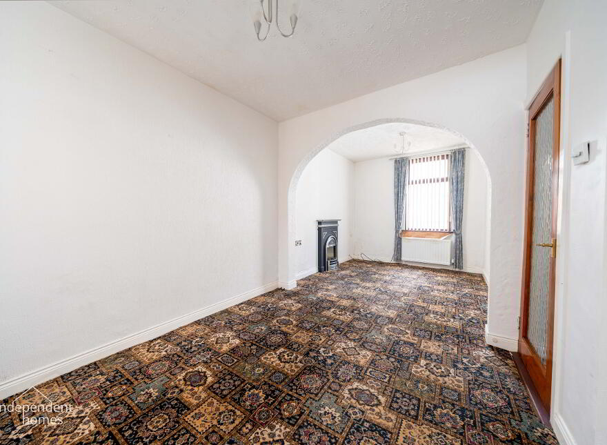 24 Glynview Avenue, Larne, BT40 1BT