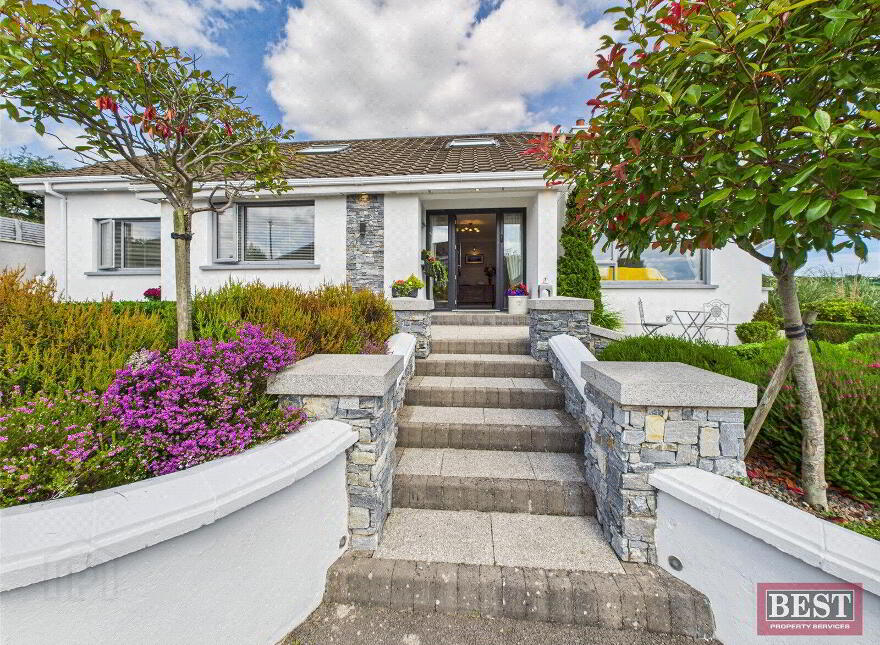 6 Cedar Mews, Warrenpoint, Newry, BT34 3FX