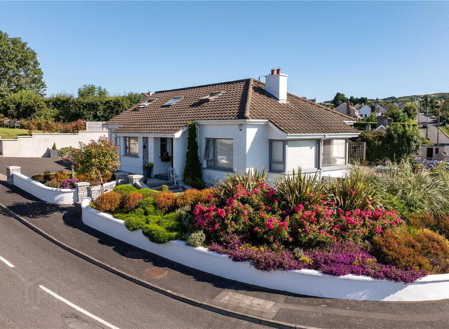 6 Cedar Mews, Warrenpoint, Newry, BT34 3FX photo