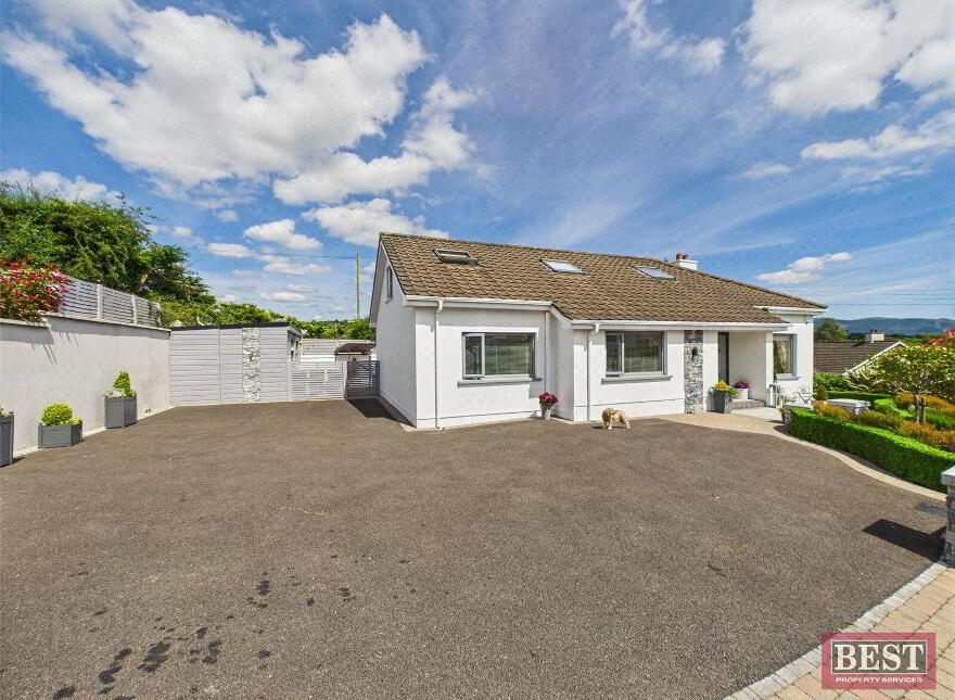 6 Cedar Mews, Warrenpoint, Newry, BT34 3FX