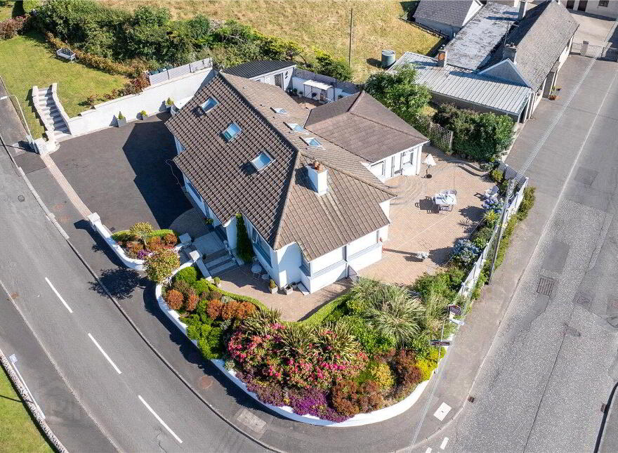 6 Cedar Mews, Warrenpoint, Newry, BT34 3FX