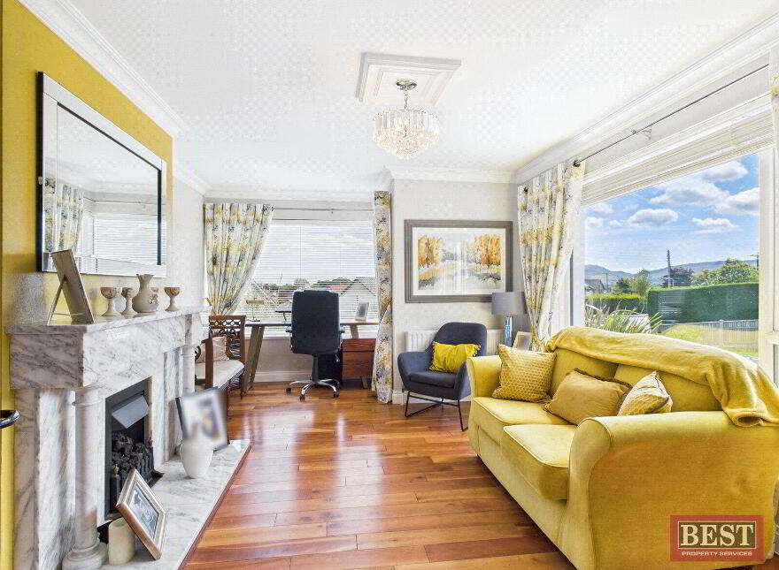6 Cedar Mews, Warrenpoint, Newry, BT34 3FX