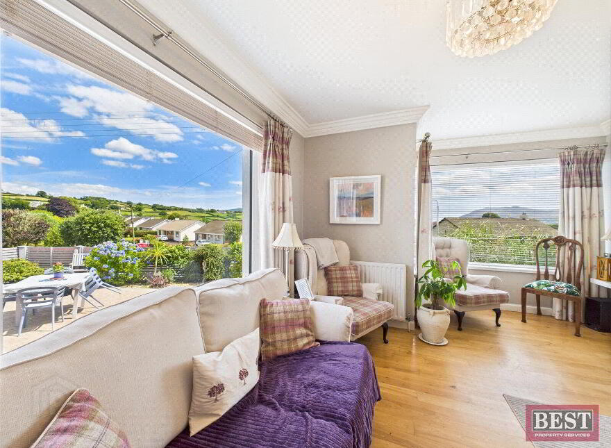 6 Cedar Mews, Warrenpoint, Newry, BT34 3FX