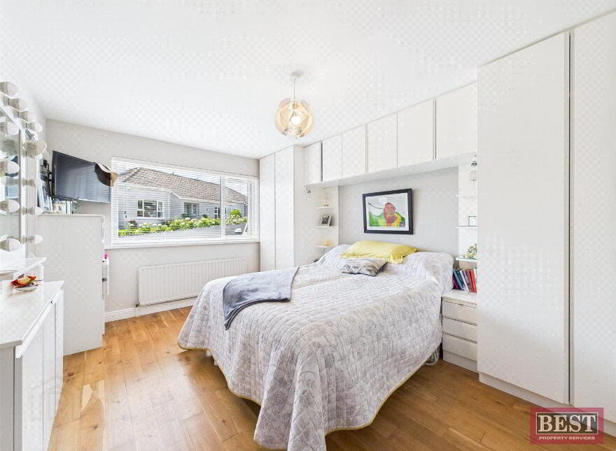 6 Cedar Mews, Warrenpoint, Newry, BT34 3FX