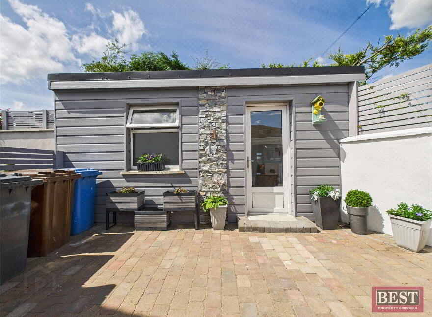 6 Cedar Mews, Warrenpoint, Newry, BT34 3FX