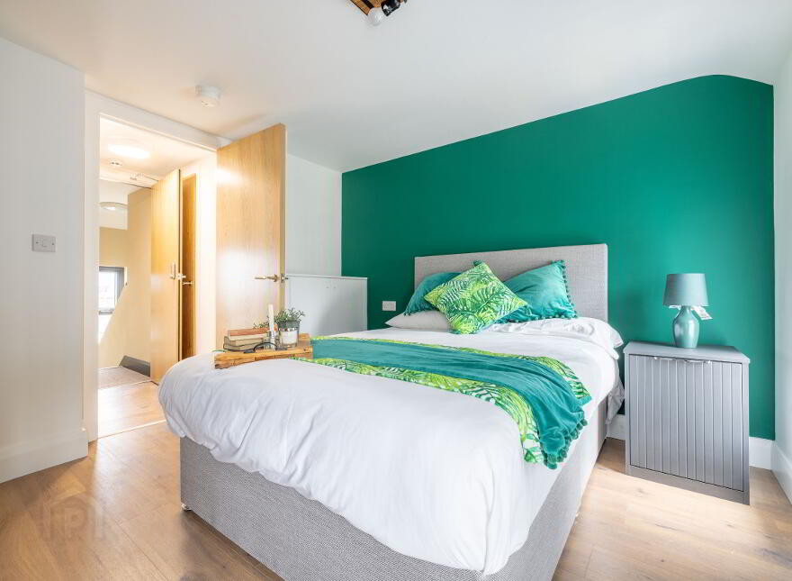 B, 58 Dufferin Avenue, Bangor, BT20 3AD