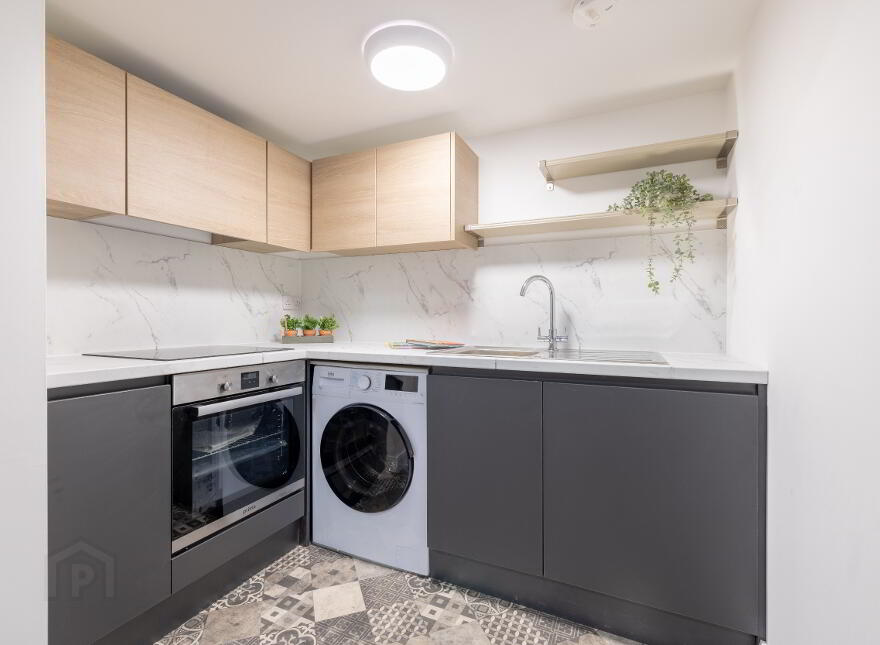 B, 58 Dufferin Avenue, Bangor, BT20 3AD