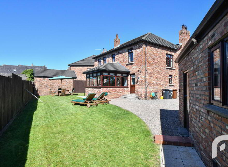 7 Hedgelea Grove, Newtownabbey, BT37 0WN