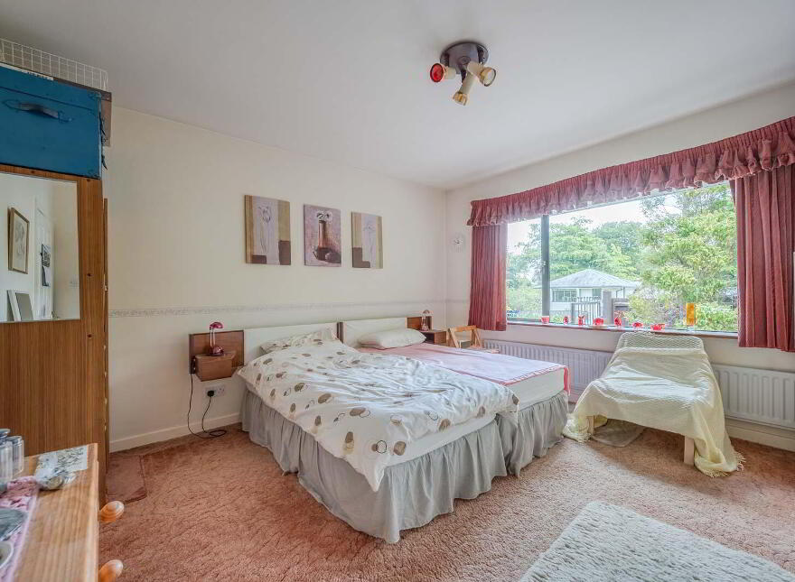 12a Circular Road West, Cultra, Holywood, BT18 0AT