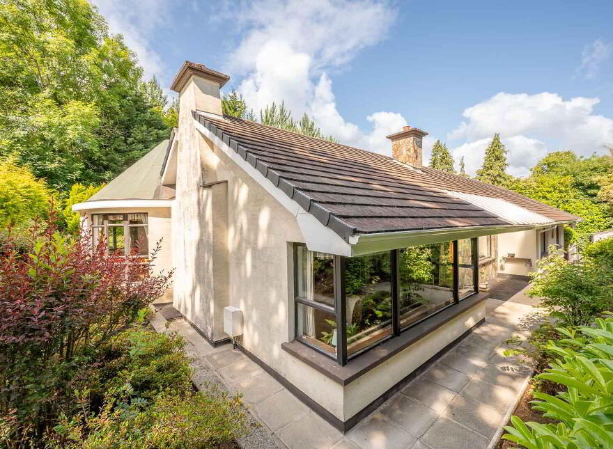 12a Circular Road West, Cultra, Holywood, BT18 0AT