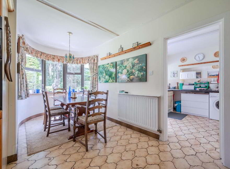12a Circular Road West, Cultra, Holywood, BT18 0AT