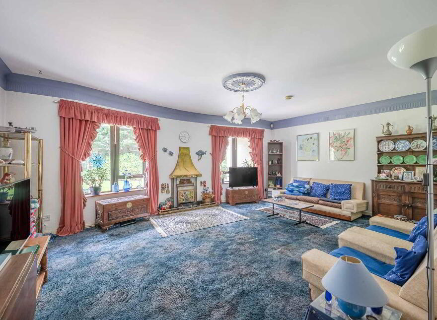 12a Circular Road West, Cultra, Holywood, BT18 0AT