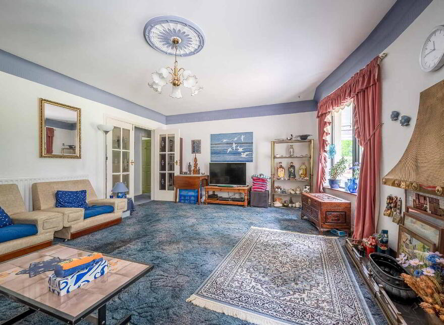 12a Circular Road West, Cultra, Holywood, BT18 0AT