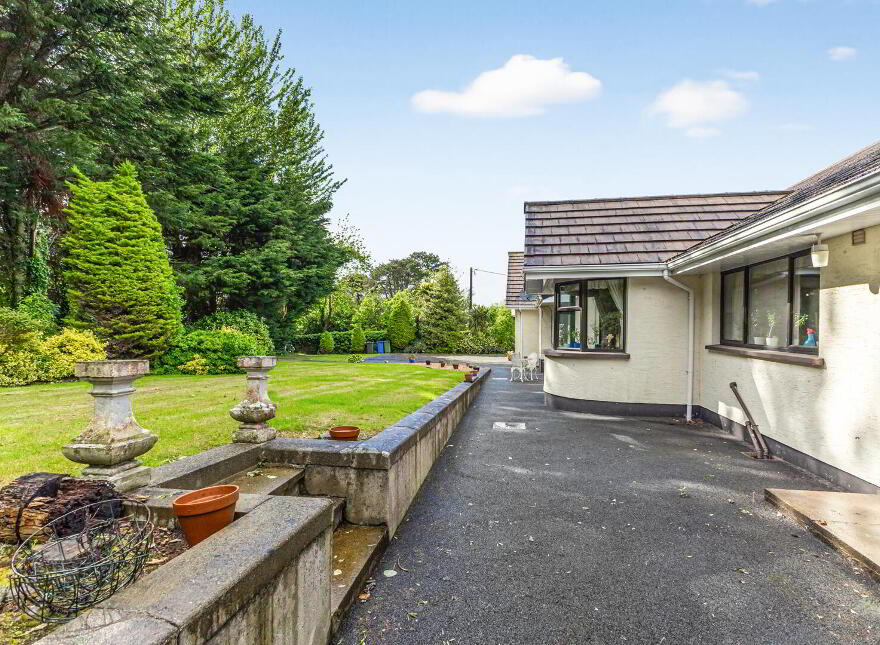 12a Circular Road West, Cultra, Holywood, BT18 0AT