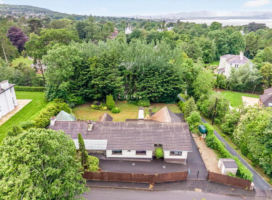 12a Circular Road West, Cultra, Holywood, BT18 0AT