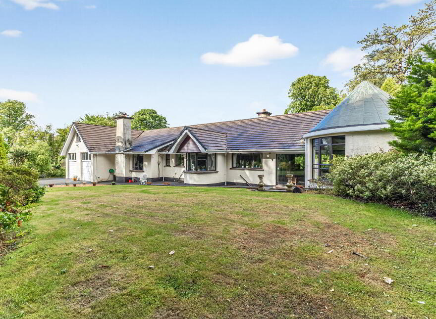 12a Circular Road West, Cultra, Holywood, BT18 0AT