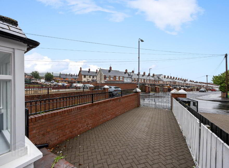 26 Balholm Drive, Belfast, BT14 7NA