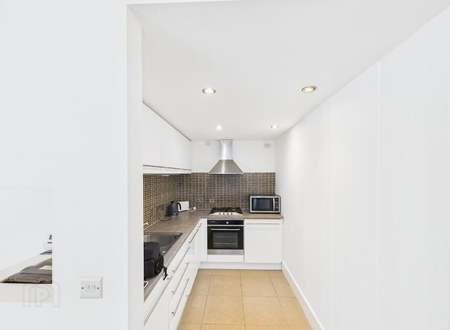 Apartment 202 2 William Street South, Belfast, BT1 4FJ